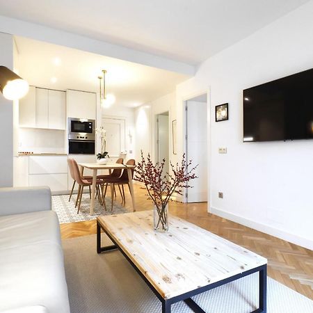Royal Madrid Apartment ภายนอก รูปภาพ
