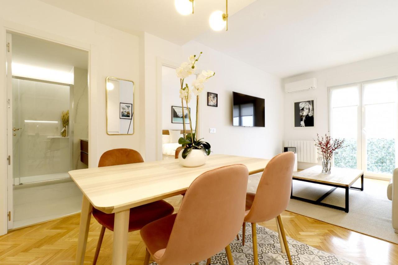 Royal Madrid Apartment ภายนอก รูปภาพ