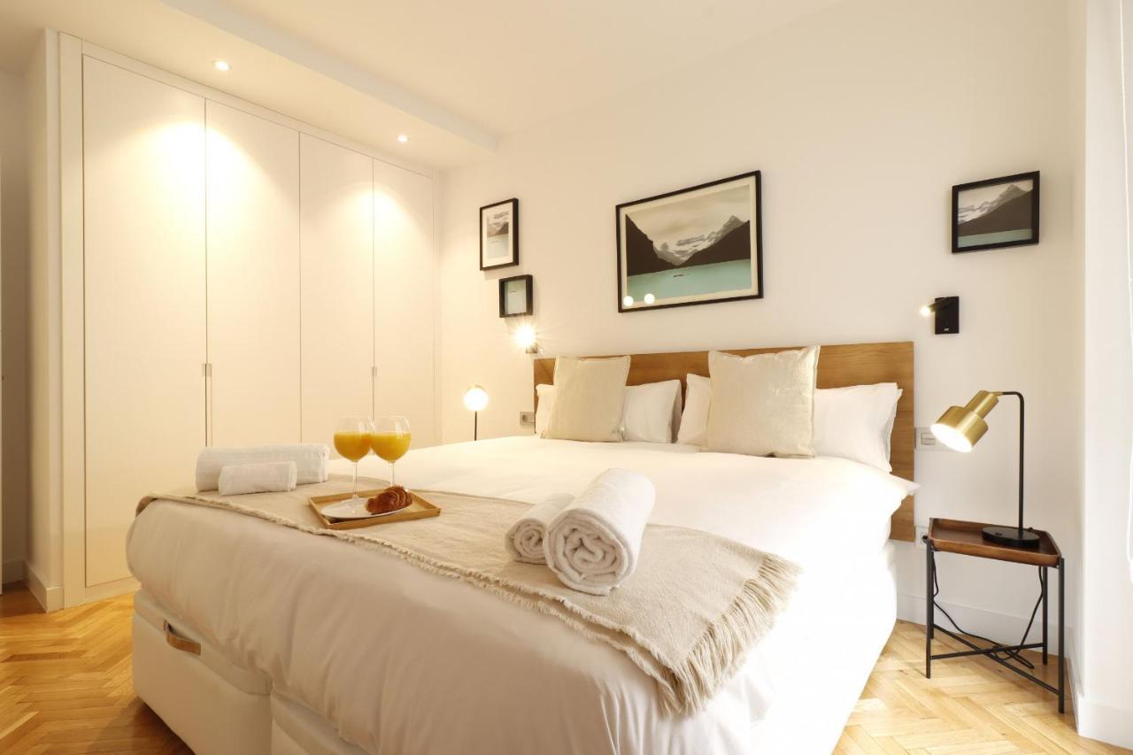 Royal Madrid Apartment ภายนอก รูปภาพ